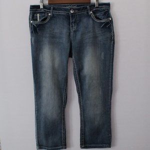 Maurices Straight Embellished Rhinestone Capris Size‎ 9/10